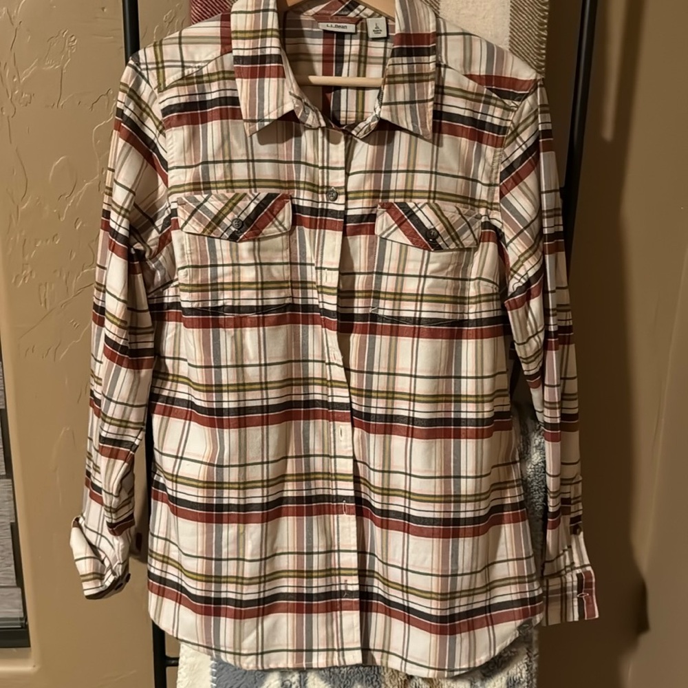 NWOT L.L. Bean women’s button down Flannel L